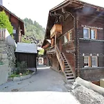 Wooden In Near The Aletsch Arena 샬레 *