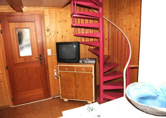 Domek alpejski Wooden In Near The Aletsch Arena